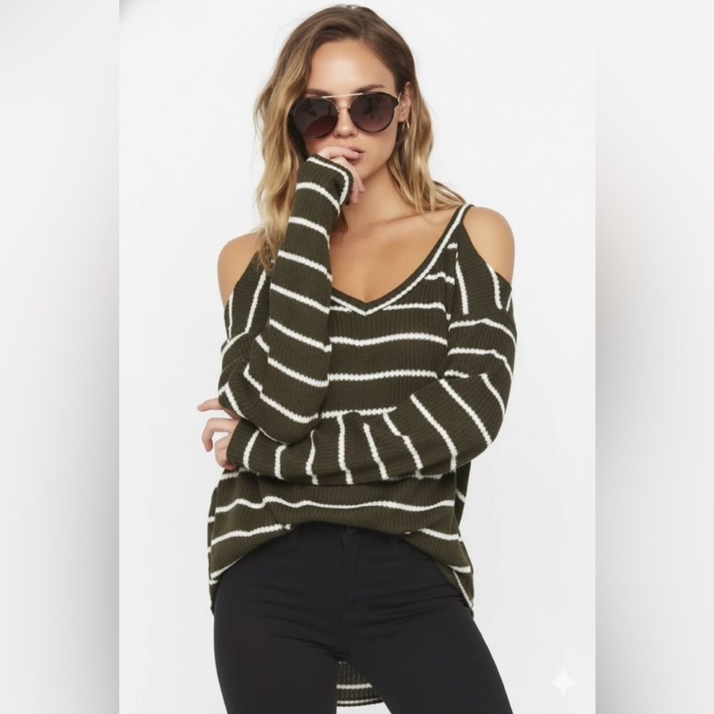 BiBi Olive Striped cold shoulder waffle knit long sleeve L